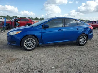 2018 Ford Focus 1FADP3FEXJL211679