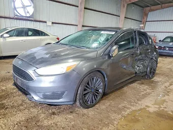2016 Ford Focus 1FADP3K27GL270399