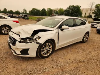 2020 Ford Fusion 3FA6P0HD3LR110113