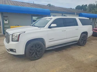 2017 GMC Yukon XL 1GKS2HKJ0HR255878