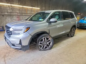 2023 Honda Passport 5FNYF8H5XPB006657