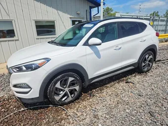 2018 Hyundai Tucson KM8J3CA25JU687740