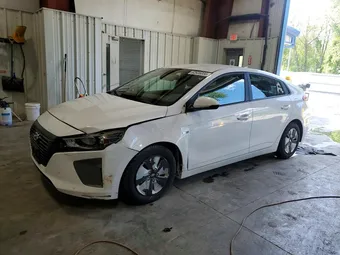 2017 Hyundai Ioniq KMHC65LC7HU036833