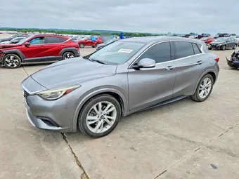 2018 Infiniti QX30 SJKCH5CPXJA053292