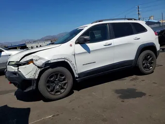 2019 Jeep Cherokee 1C4PJMBX7KD198181