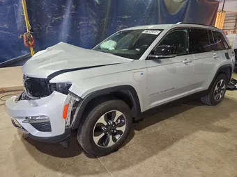 2025 Jeep Grand Cherokee 1C4RJYB63S8700930