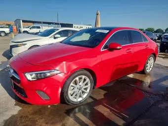 2019 Mercedes-Benz A-Class WDD3G4EBXKW017453