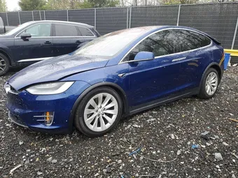 2019 Tesla Model X 5YJXCBE28KF198715
