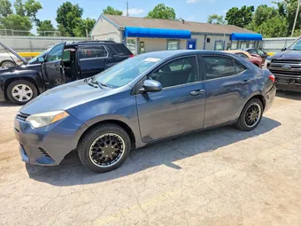 2016 Toyota Corolla 5YFBURHE5GP547377 Lot 56667376
