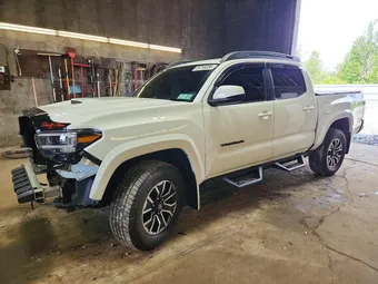 2016 Toyota Tacoma 5TFCZ5AN4GX006721