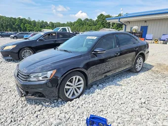 2019 Volkswagen Passat 1VWLA7A31KC008781