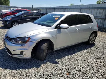 2016 Volkswagen e-Golf WVWKP7AU4GW915570