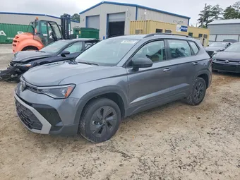 2025 Volkswagen Taos 3VV5C7B27SM042851