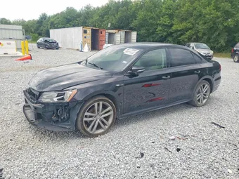 2018 Volkswagen Passat 1VWAA7A37JC022352
