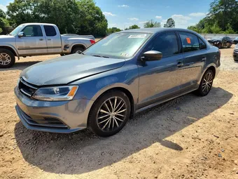 2015 Volkswagen Jetta 3VWD17AJ3FM323119