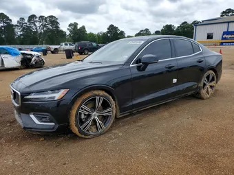 2022 Volvo S60 7JRL12TLXNG153996