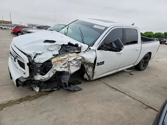 2018 Ram 1500 1C6RR7MT8JS167021