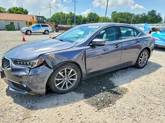 2018 Acura TLX 19UUB1F54JA007700