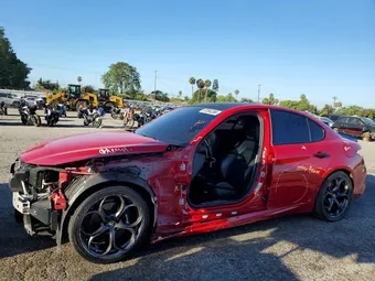 2019 Alfa Romeo ZARFAMBN4K7605419