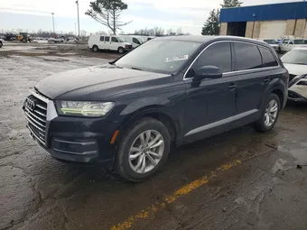2017 Audi Q7 WA1LAAF70HD026939