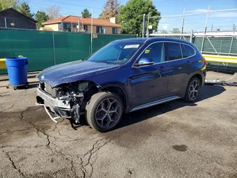 2018 BMW X1 WBXHT3C31J5L33882