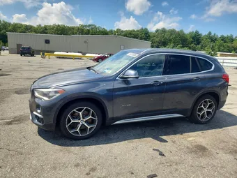 2016 BMW X1 WBXHT3C31GP882429