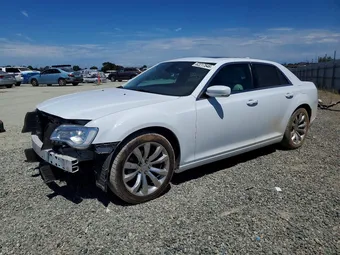 2016 Chrysler 300 2C3CCAAGXGH313444