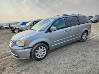 2015 Chrysler Town & Country 2C4RC1BG1FR636634
