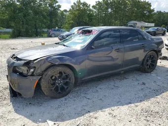 2019 Chrysler 300 2C3CCABG2KH686520