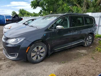2019 Chrysler Pacifica Hybrid 2C4RC1N76KR552797