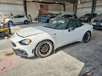 2017 Fiat 124 Spider JC1NFAEK8H0108461