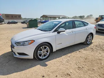 2018 Ford Fusion 3FA6P0UU3JR141834