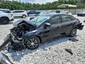 2017 Ford Focus 1FADP3E22HL204713