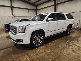 2018 GMC Yukon XL 1GKS2HKJ3JR121596