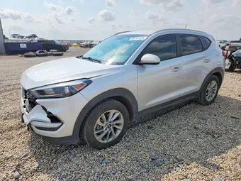 2016 Hyundai Tucson KM8J33A4XGU092568