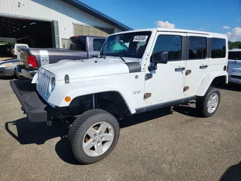 2016 Jeep Wrangler 1C4BJWEG9GL327830