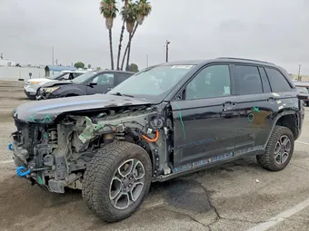 2024 Jeep Grand Cherokee 1C4RJYC63R8941489