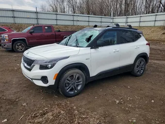 2021 Kia Seltos KNDEUCAA8M7155752