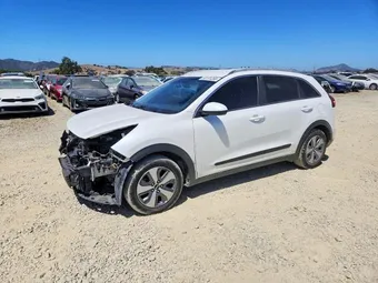 2020 Kia Niro KNDCB3LC6L5369614
