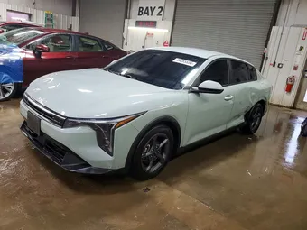 2025 Kia K4 3KPFT4DE5SE117291
