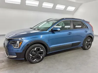 2023 Kia Niro KNDCR3L17P5021370