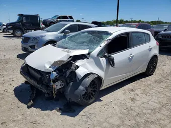 2016 Kia Forte KNAFK5A84G5591868