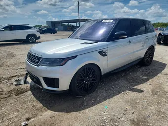 2018 Land Rover SALWG2RV2JA404583