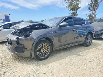 2023 Maserati Grecale ZN682AVA2P7427538