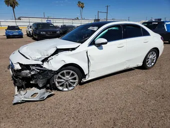 2019 Mercedes-Benz A-Class WDD3G4EB3KW021506