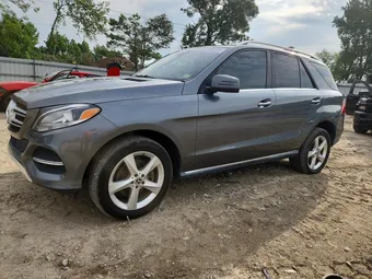 2017 Mercedes-Benz GLE-Class 4JGDA5HB1HA932128