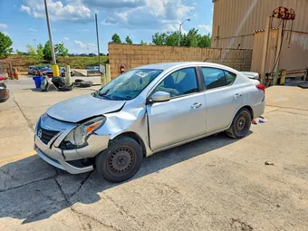 2017 Nissan Versa 3N1CN7AP2HK451120