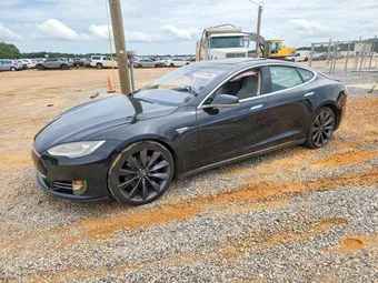 2016 Tesla Model S 5YJSA1E23GF131425