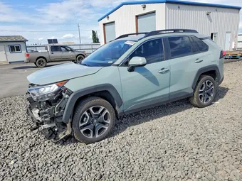 2021 Toyota RAV4 2T3J1RFV1MW160107