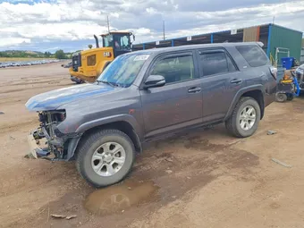 2018 Toyota 4Runner JTEBU5JR6J5566588
